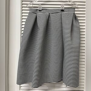Sensational Collection  stripe  skirt  Size L